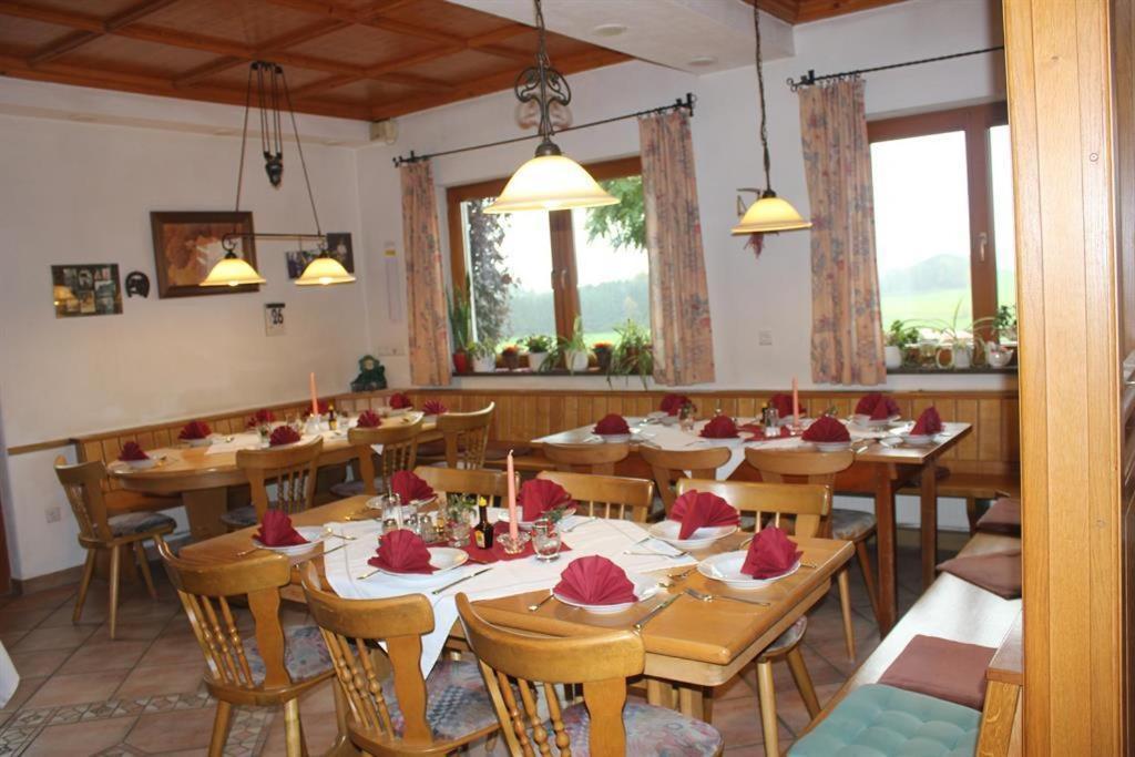Gasthof Gruener Baum "Kongo" Amtzell Buitenkant foto